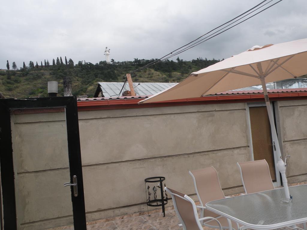 Hotel Nice House Tbilisi Exterior photo