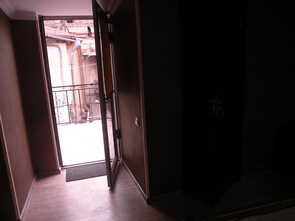 Hotel Nice House Tbilisi Exterior photo